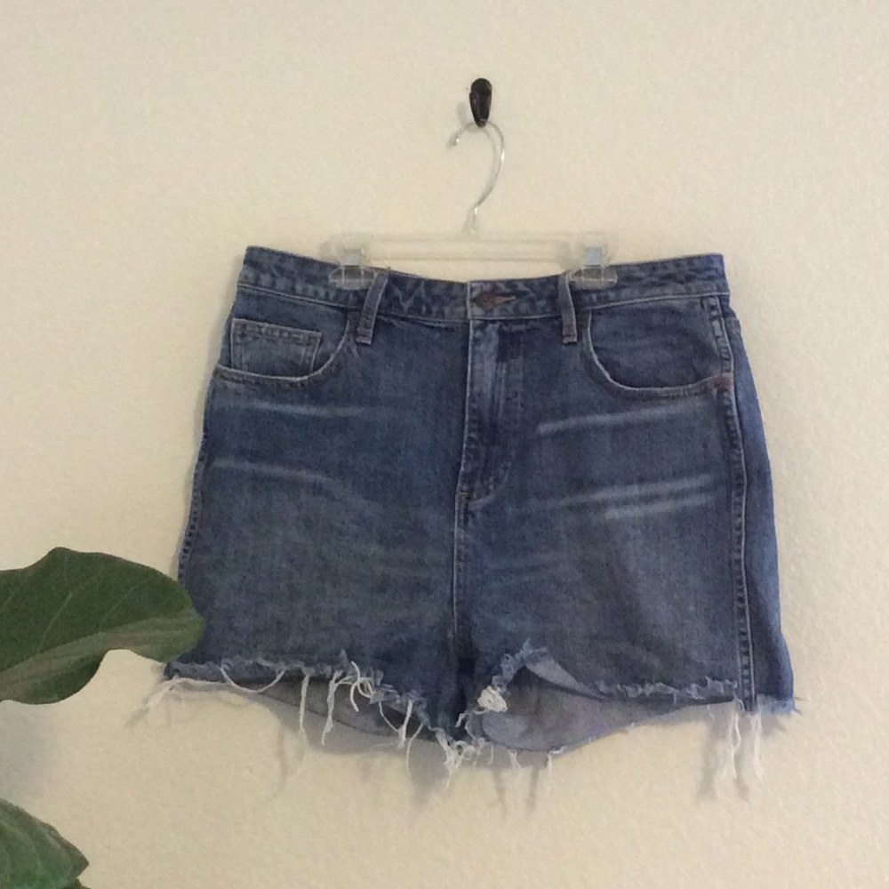 Lucky Brand Frayed Hem Denim Shorts - Size 12/31